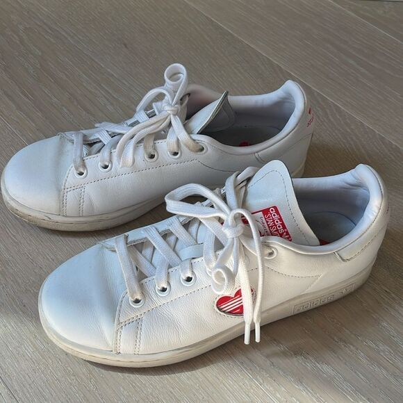 Adidas White Sneakers with Red Heart, Size 5 - Picture 10 of 10